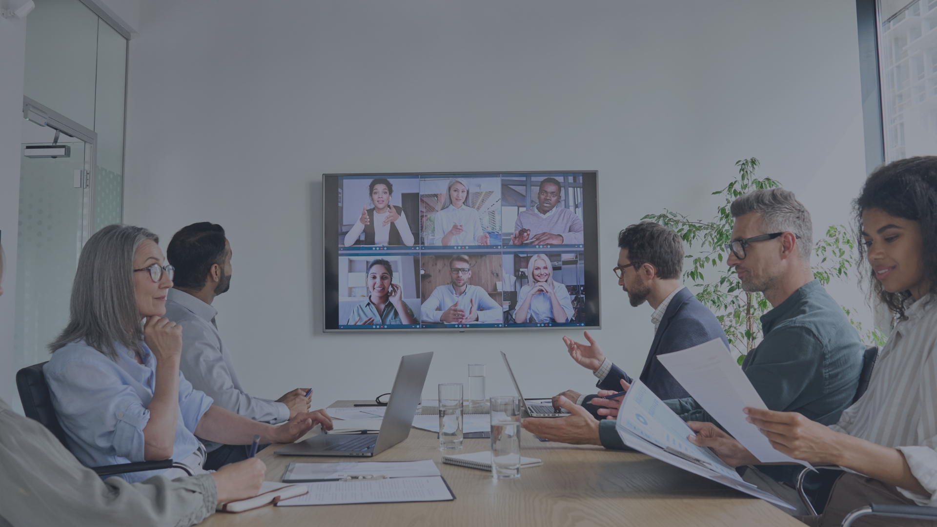 How to Manage Remote Employees in your AAP - January 2023 Webinar - Background Image