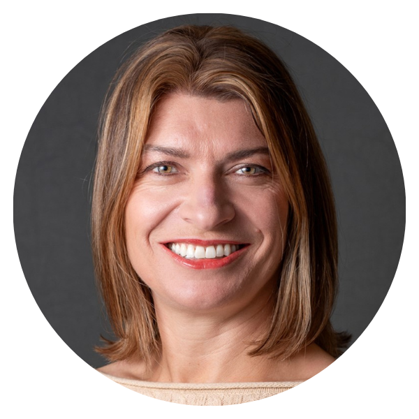 Zelda Ryan - Circle Headshot